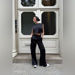 NWOT Beach Riot Black Dunes Tee Shadow Satin shoulder padding size Medium.